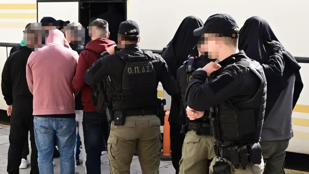 Ελεύθεροι με περιοριστικούς όρους οι πέντε πρώτοι εμπλεκόμενοι στην υπόθεση της Pizza Fan