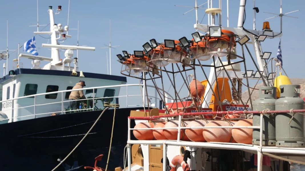 psarades Επιδότηση 40 λεπτά του αλιευτικού πετρελαίου για το διάστημα Σεπτεμβρίου-Οκτωβρίου