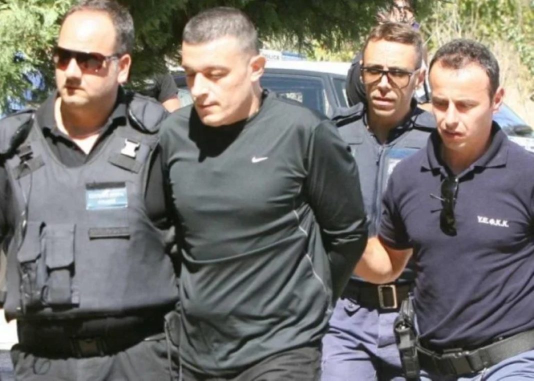 Ο Αλκέτ Ριζάι διέφυγε σαν αστυνομικός από την Ανάβυσσο μετά τους πυροβολισμούς σε μπαρ