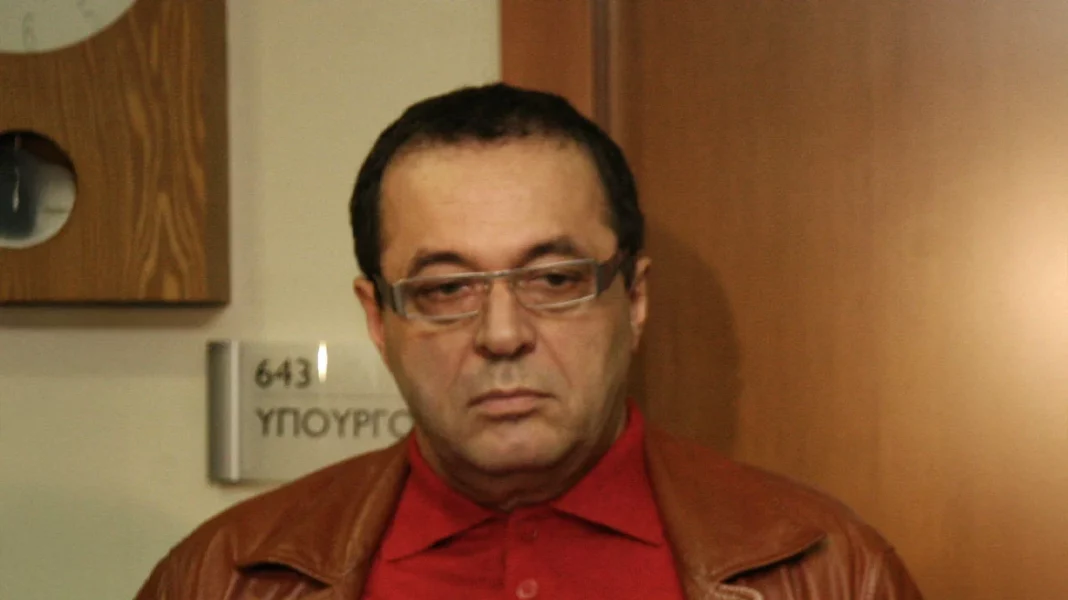 Ρίζος Ρίζος: Από τη σχολή συνδικαλιστών της Μόσχας στις offshore και τη σύλληψη για το «Χωριάτικο», ποιος είναι ο…