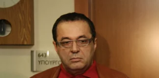Ρίζος Ρίζος: Από τη σχολή συνδικαλιστών της Μόσχας στις offshore και τη σύλληψη για το «Χωριάτικο», ποιος είναι ο…