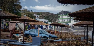 Καιρός: Τις πληγές της μετρά η Ρόδος από την κακοκαιρία θρηνώντας έναν νεκρό – Μεγάλες καταστροφές και στην Εύβοια Καιρός: Τις πληγές της μετρά η Ρόδος από την κακοκαιρία θρηνώντας έναν νεκρό – Μεγάλες καταστροφές και στην Εύβοια
