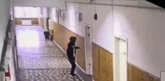 Μαθητής 13 ετών μαχαίρωσε καθηγήτρια και έναν συμμαθητή του σε σχολείο της Ρουμανίας
