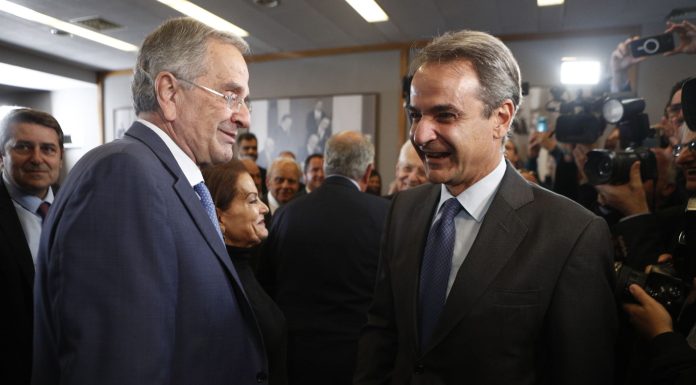 Μαξίμου και Σαμαράς σε πόλεμο νεύρων: Τον προκαλούν να κάνει κόμμα – Γιατί ο πρώην πρωθυπουργός δεν βιάζεται