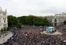 Μεγάλες διαδηλώσεις στην Ισπανία για το στεγαστικό: Πλαστικές σφαίρες και δακρυγόνα από αστυνομικούς στη Βαλένθια…