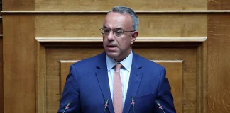 Σταϊκούρας: Σε μια περίοδο που οι πολίτες έχουν μειωμένη εμπιστοσύνη στους θεσμούς, πρέπει να κάνουμε λιγότερο θόρυβο…
