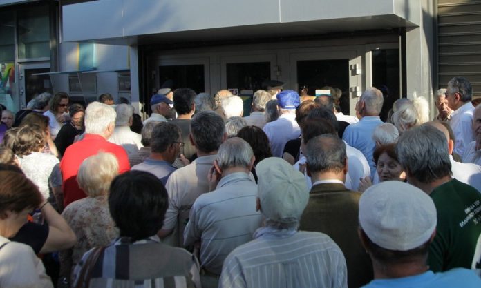 Κινητοποιήσεις συνταξιούχων σε όλη τη χώρα από σήμερα έως τις αρχές Νοεμβρίου