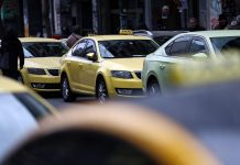 Νέα Ιωνία: Με δάγκωνε, άκουσα ένα “κρατς” και κόπηκε το αυτί μου – Η ανατριχιαστική περιγραφή της οδηγού ταξί για την…