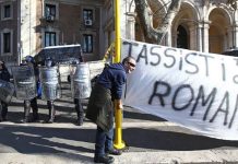 Ιταλία: Μαζική κινητοποίηση των οδηγών ταξί στη Ρώμη για την αύξηση της τιμής των καυσίμων