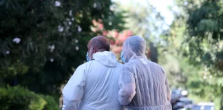 Συναγερμός στον Πειραιά: Ύποπτη βαλίτσα κοντά στην Αστυνομική Διεύθυνση – Στο σημείο το ΤΕΕΜ
