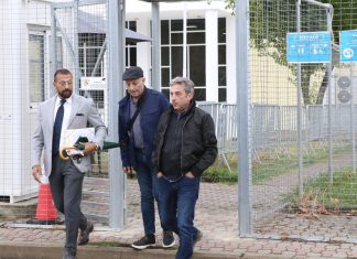 Δίκη για Τέμπη: Φοβίες που επιμένουν, πολεμικό σκηνικό και κορμιά εγκλωβισμένα στα συντρίμμια των αμαξοστοιχιών – Κόβουν την ανάσα οι καταθέσεις των επιζώντων Δίκη για Τέμπη: Φοβίες που επιμένουν, πολεμικό σκηνικό και κορμιά εγκλωβισμένα στα συντρίμμια των αμαξοστοιχιών –…