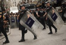 Τουρκία: Μεγάλη επιχείρηση κατά του ISIS σε 16 επαρχίες – 51 συλλήψεις (Video) Τουρκία: Μεγάλη επιχείρηση κατά του ISIS σε 16 επαρχίες – 51 συλλήψεις (Video)