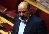 Τριαντόπουλος κατά Καρυστιανού: Χυδαίο ψεύδος ότι χαρακτήρισα “κρέατα προς μεταφορά” τις σορούς θανόντων στα Τέμπη