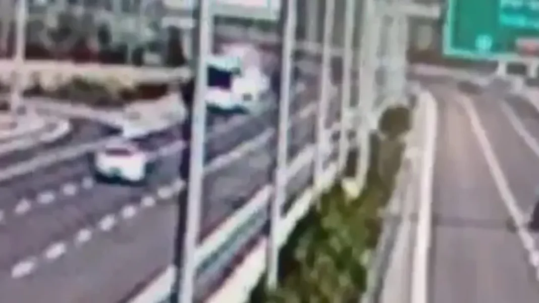 Συγκλονιστικό βίντεο από τροχαίο με 11 νεκρούς στην Τουρκία: Οδηγός λεωφορείου έκανε όπισθεν σε αυτοκινητόδρομο και…