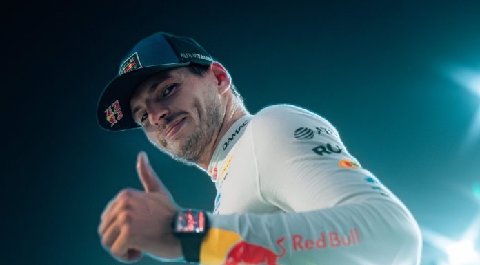 Formula 1: Νέα νίκη για τον Φερστάπεν, “αγκαλιάζει” τον τίτλο ο Αντονέλι