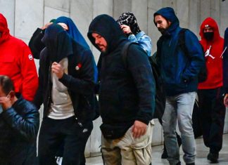 Απολογούνται σήμερα οι 30 από τους 59 συλληφθέντες των φούρνων «Χωριάτικο», στον ανακριτή και ο Γιαννακόπουλος