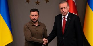 Στην Κωνσταντινούπολη ο Ζελένσκι για «σημαντικές συνομιλίες» με τον Ερντογάν