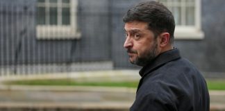 Μήνυμα Κίεβο σε ΗΠΑ: Οι επιθέσεις σε ρωσικά διυλιστήρια θα σταματήσουν αν η Μόσχα πάψει να πλήττει υποδομές ενέργειας Μήνυμα Κίεβο σε ΗΠΑ: Οι επιθέσεις σε ρωσικά διυλιστήρια θα σταματήσουν αν η Μόσχα πάψει να πλήττει υποδομές ενέργειας