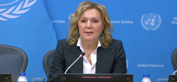 Άσχημα ξεκινήσαμε στο ΣΑ... Έστειλαν αντιπρόσωπο που δεν ξέρει αγγλικά!