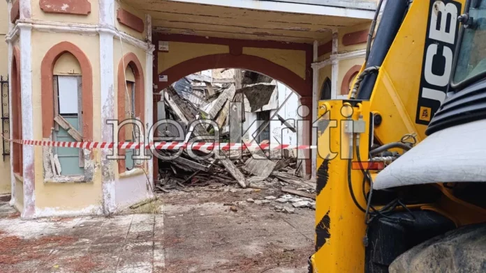 Χανιά: Κατέρρευσε μεγάλο τμήμα του πρώην Πολεμικού Μουσείου – Έρευνες για τυχόν εγκλωβισμένους Χανιά: Κατέρρευσε μεγάλο τμήμα του πρώην Πολεμικού Μουσείου – Έρευνες για τυχόν εγκλωβισμένους