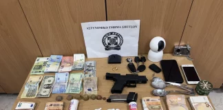 Διακίνηση ναρκωτικών με βιτρίνα βαν διανομής μεγάλης αλυσίδας σούπερ μάρκετ στις Σπέτσες Διακίνηση ναρκωτικών με βιτρίνα βαν διανομής μεγάλης αλυσίδας σούπερ μάρκετ στις Σπέτσες